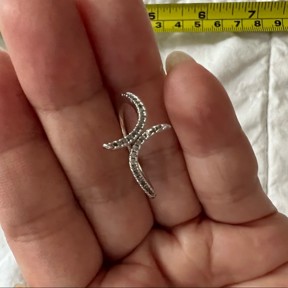 Silver Ring - Picture 3 of 4
